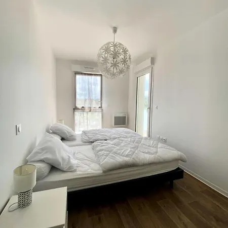 Résidence Les Embruns - Neuf à Proximité Des Commodités Pour 4 Personnes Avec Parking Mae-9381 Appartement