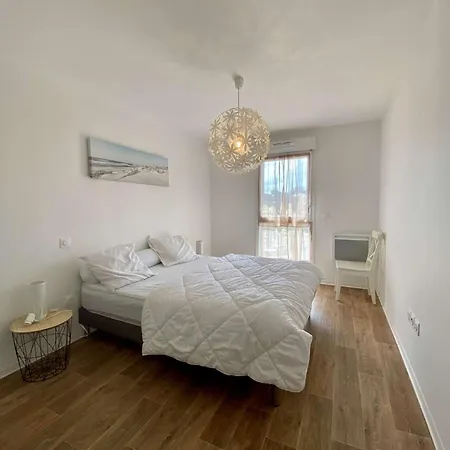 Résidence Les Embruns - Neuf à Proximité Des Commodités Pour 4 Personnes Avec Parking Mae-9381 Appartement